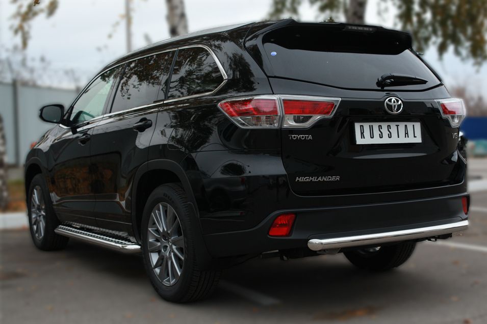 Защита RusStal заднего бампера d63 (дуга) для Toyota Highlander III 2014-2026. Артикул THRZ-001924