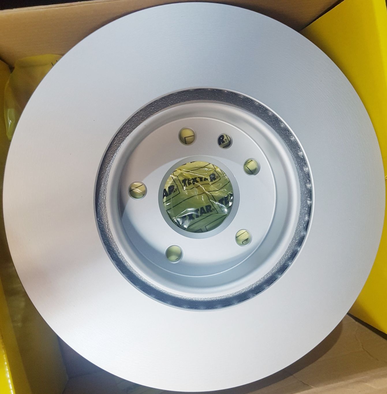 Тормозной диск Textar Pro+. Артикул 92196905