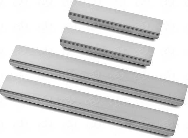 Накладки RusStal на пороги (лист нерж. зеркальный) для Skoda Octavia IV 2020-2026. Артикул SKOCT20-01