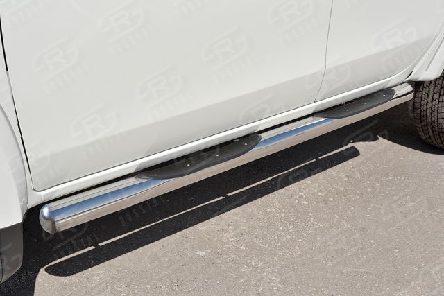 Защита порогов РусCталь труба d76 (вариант 3) для Mitsubishi L200 V 2015-2019. Артикул ML2T-0022493