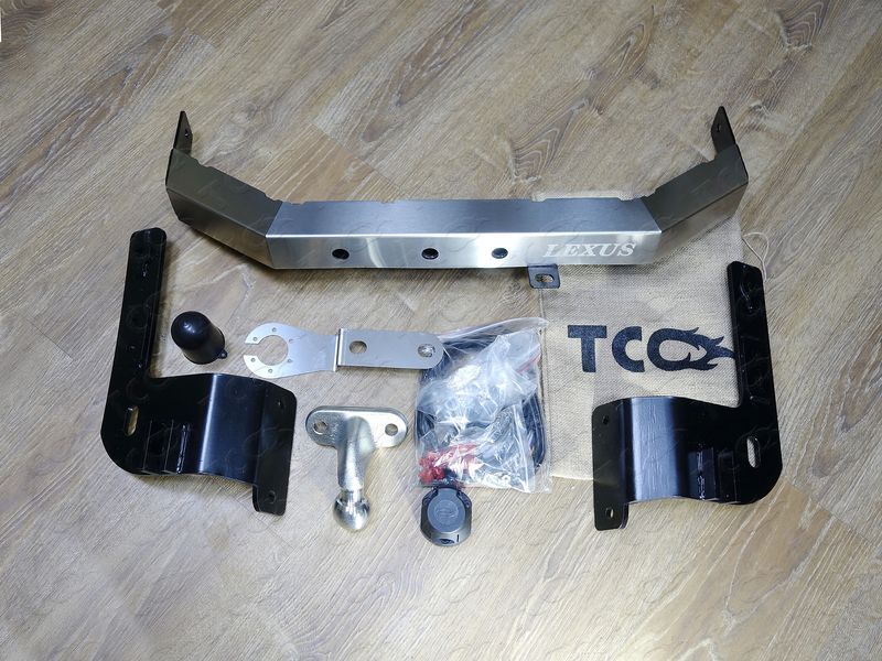 Фаркоп ТСС оцинкованный для Lexus LX 570 2007-2021 с накладкой с надписью Lexus. Артикул TCU00070