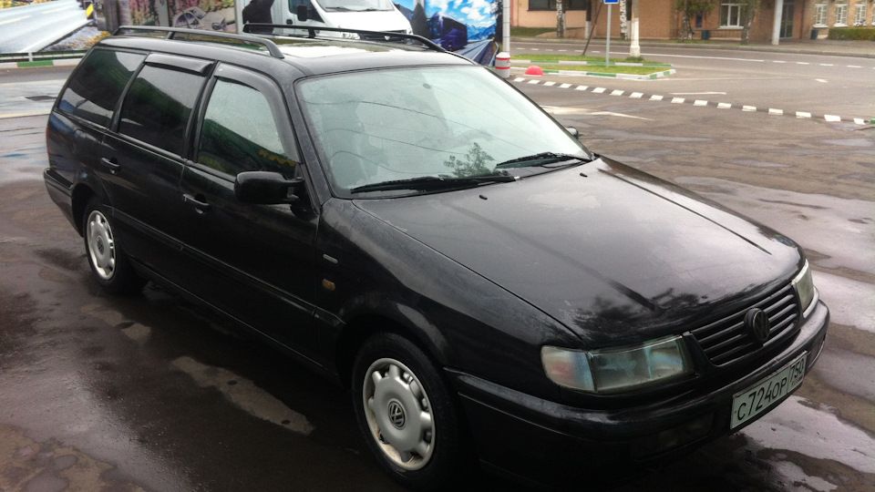 Дефлекторы Cobra Tuning для окон Volkswagen Passat B4 универсал 1993-1997. Артикул V21288