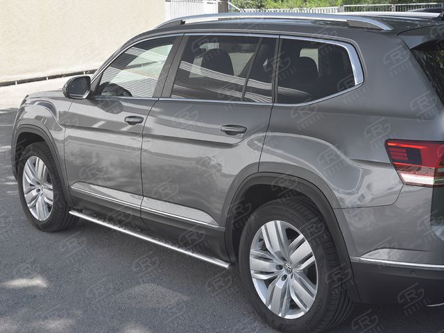 Защита порогов RusStal труба 75х42 овал с проступью для Volkswagen Teramont 2017-2026. Артикул VTMO-002992