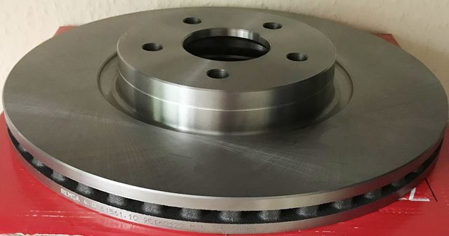 Тормозной диск Remsa. Артикул 61561.10