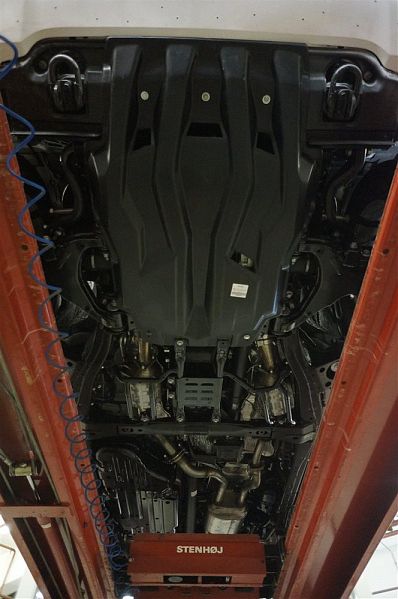 Защита композитная АВС-Дизайн для картера и радиатора Toyota Land Cruiser 200 2007-2021. Артикул 24.22k