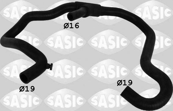 Патрубок системы охлаждения (радиатора) Sasic левый для Dacia Duster I 2010-2018. Артикул 3404039