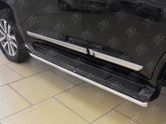 Защита порогов d42 RusStal для Toyota Land Cruiser 200 Executive Lounge 2018-2021. Артикул TLCT-003119