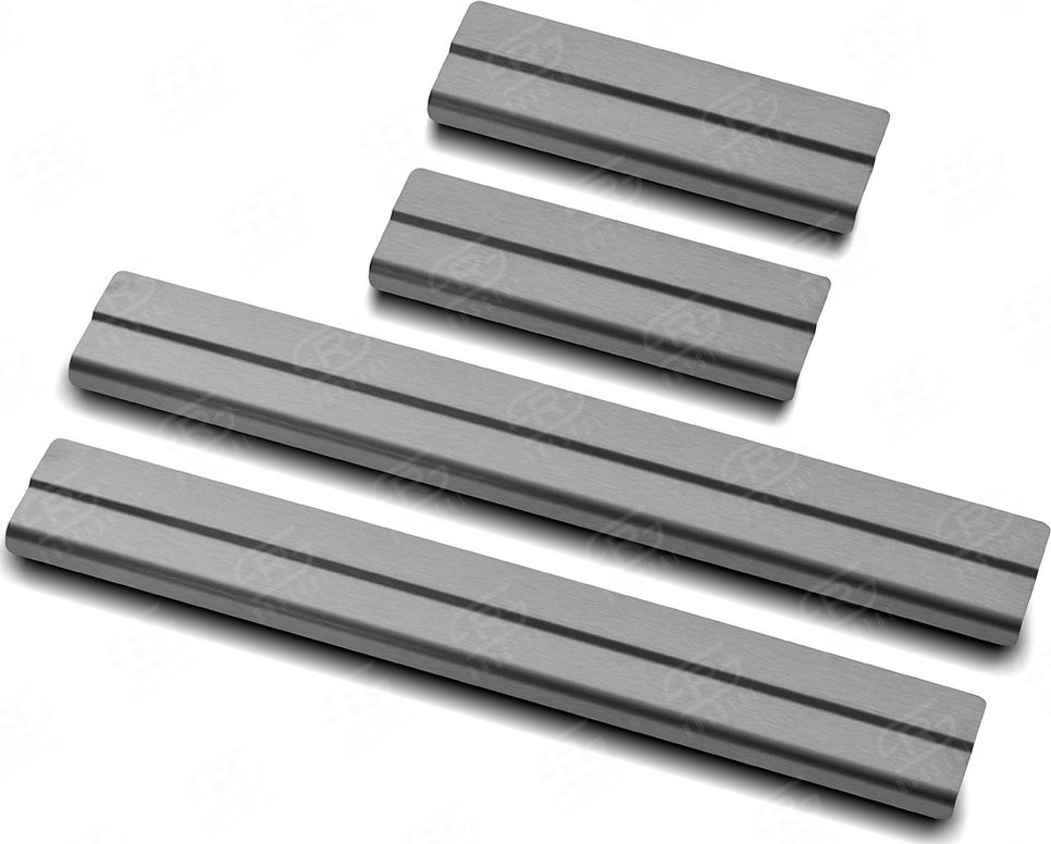 Накладки RusStal на пороги (лист нерж. шлифованный) для Toyota RAV4 V 2019-2026. Артикул TR4Z19-02