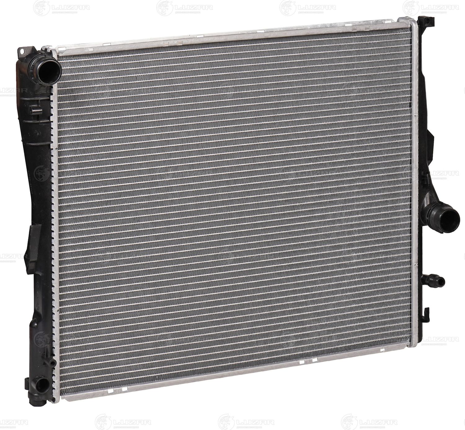 Радиатор охлаждения двигателя Luzar. Артикул LRc 26182