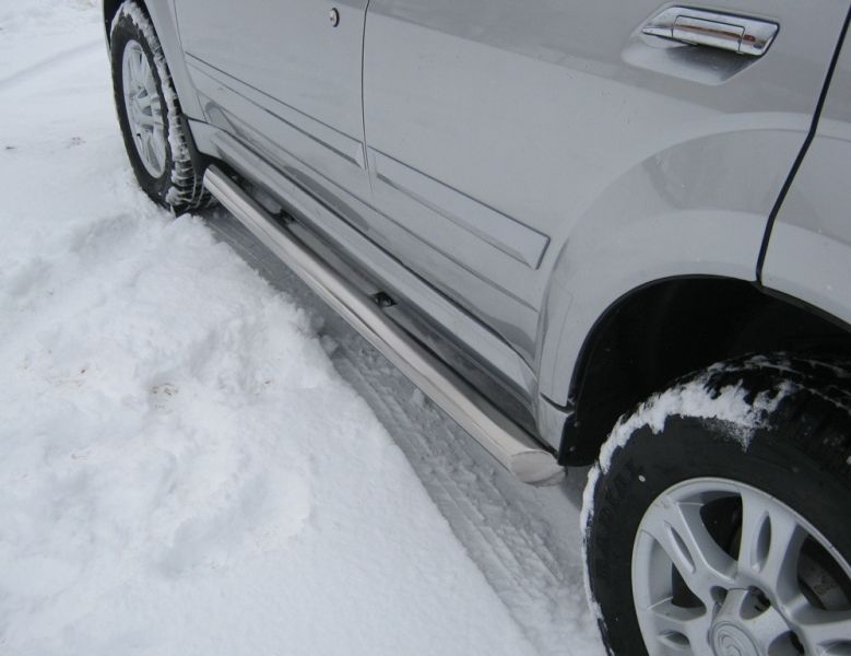 Защита порогов RusStal труба d63 (вариант 1) для Great Wall Hover H3 2009-2014. Артикул GH3T-0003521