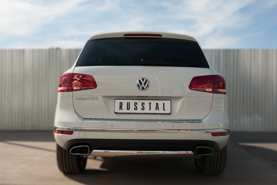 Защита RusStal заднего бампера d75х42 (дуга) для Volkswagen Touareg II рестайлинг 2014-2018. Артикул VWTZ-002134