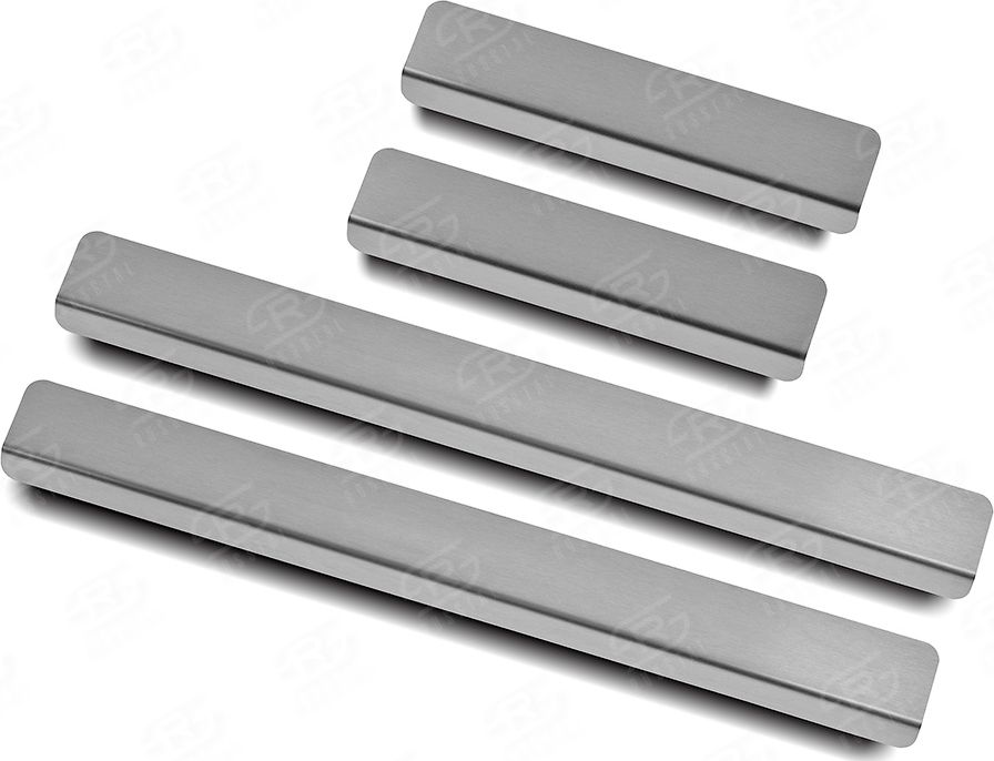 Накладки RusStal на пороги (лист нерж. шлифованный) для Skoda Karoq 2020-2026. Артикул SKKAR20-02