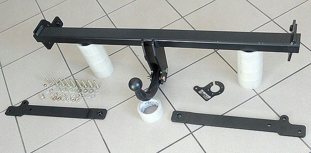 Фаркоп Auto-Hak для Seat Leon III универсал 2012-2020. Артикул SC 48