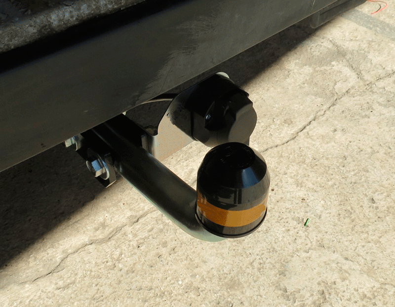 Фаркоп АвтоСтандарт с оцинк. шаром для Lada Niva 4x4 Urban 2014-2020. Артикул L105As