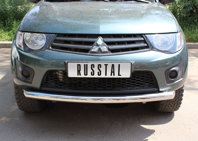 Защита RusStal переднего бампера d76 (дуга) для Mitsubishi L200 IV 2010-2015. Артикул MLZ-001123