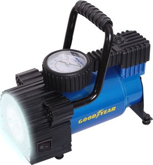 Компрессор воздушный Goodyear GY-30L LED 30 л/мин с фонарём, со съемной ручкой и сумкой для хранения. Артикул GY000103