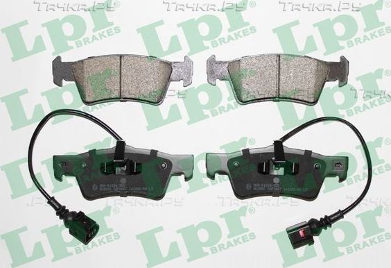 Тормозные колодки LPR задние для Porsche Cayenne I (955) 2002-2010. Артикул 05P1667