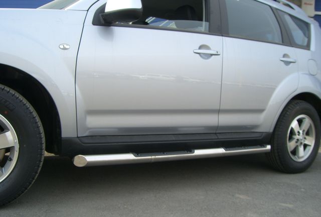 Защита порогов RusStal труба d76 с накладками (вариант 1) для Peugeot 4007 2007-2012. Артикул P4T-0003071