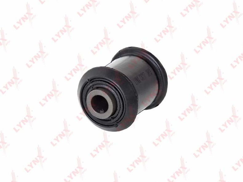 Сайлентблок переднего рычага подвески LYNXauto. Артикул C8207