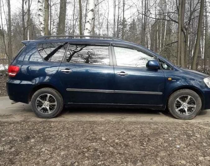 Дефлекторы Cobra Tuning для окон Toyota Ipsum 2001-2009. Артикул T23702