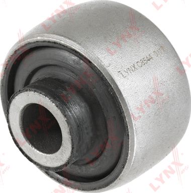 Сайлентблок переднего рычага подвески LYNXauto. Артикул C8544