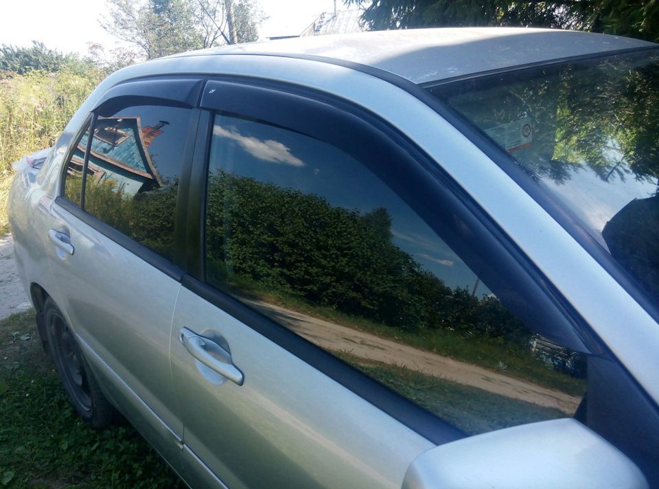 Дефлекторы Cobra Tuning для окон Mitsubishi Lancer 9 седан 2003-2007. Артикул M40603