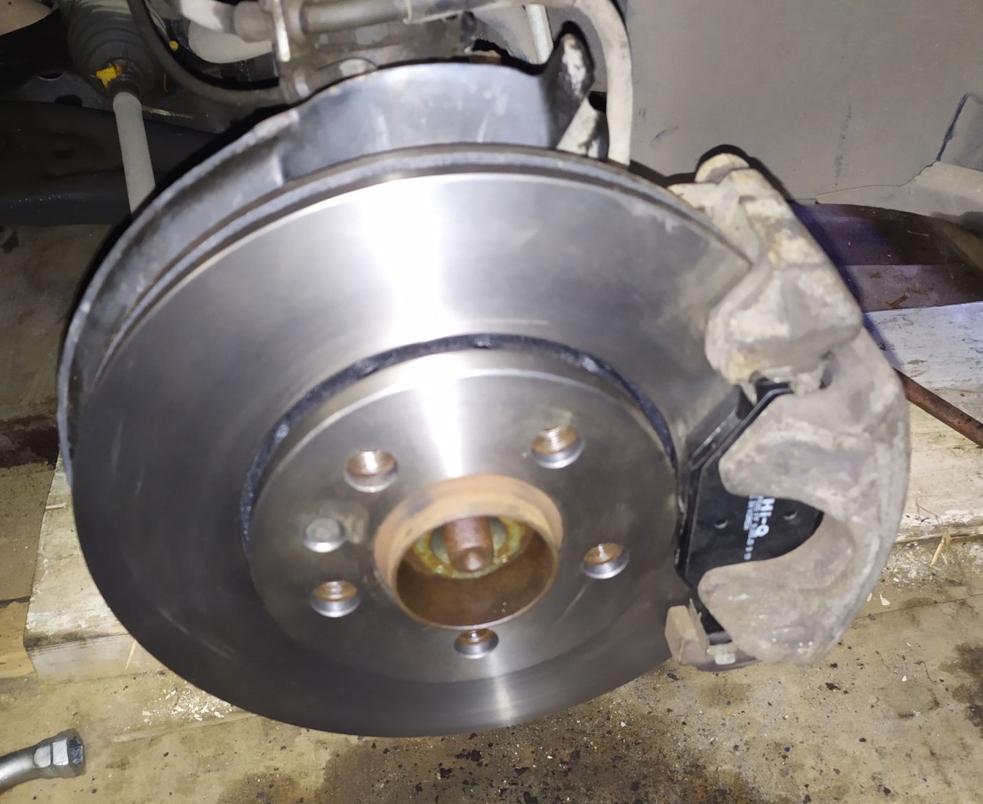 Тормозной диск Miles. Артикул K000412