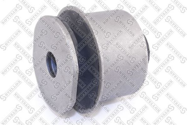 Сайлентблок переднего рычага подвески Stellox. Артикул 87-98060-SX