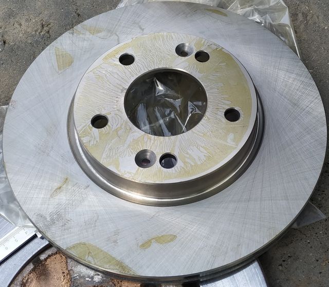 Тормозной диск Remsa передний для Kia Sorento II 2009-2026. Артикул 61434.10