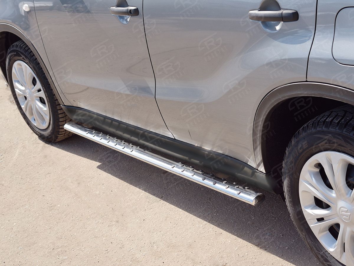 Защита порогов RusStal труба 75х42 овал с проступью для Suzuk Vitara IV 2015-2026. Артикул SVO-002641