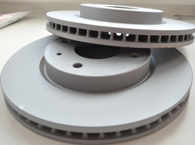 Тормозной диск Zimmermann Coat Z. Артикул 380.2168.20