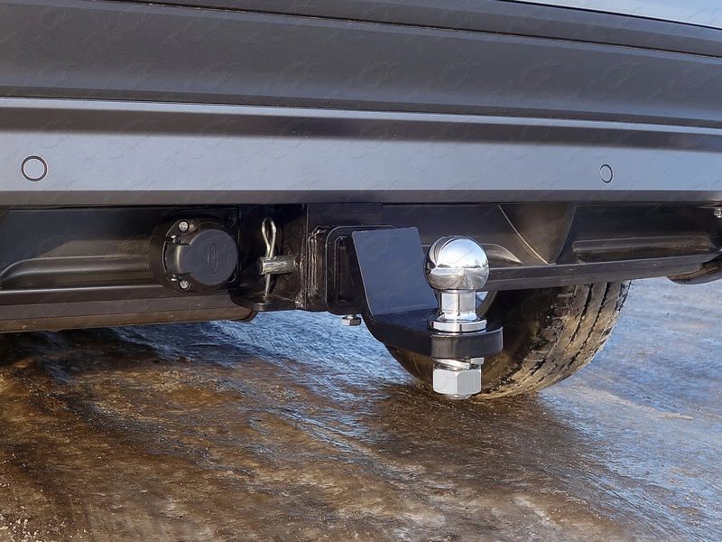 Фаркоп ТСС оцинкованный под американский квадрат для Volkswagen Tiguan II 2016-2026. Артикул TCU00044