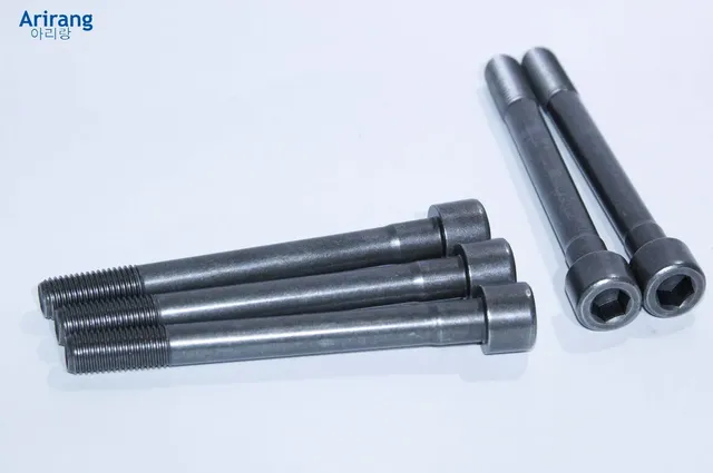 Болт ГБЦ (Arirang). Артикул ARG171083