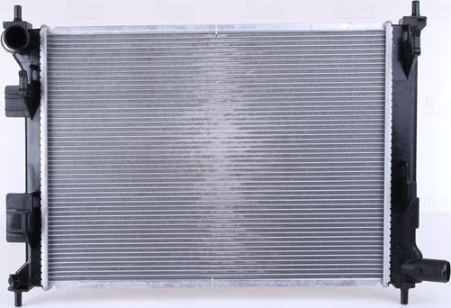Радиатор охлаждения двигателя Nissens. Артикул 666213