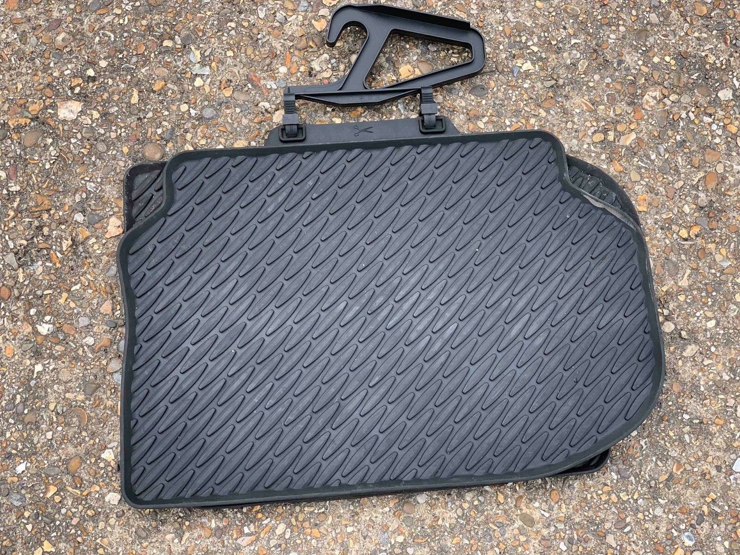 Коврики BMW ROW-Style оригинальные для салона BMW 5 F10, F11 2009-2013 задние. Артикул 51472153887