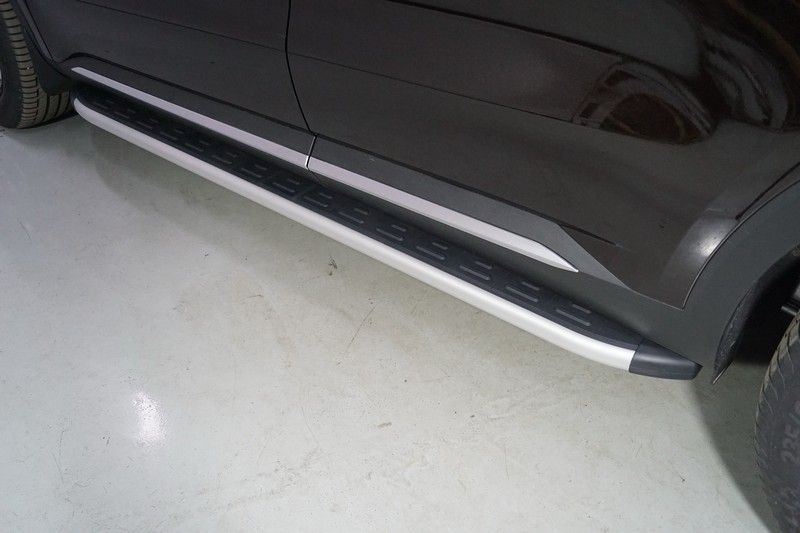 Пороги алюминиевые ТСС с пластиковой накладкой 1820 мм для Kia Sorento IV 2020-2026. Артикул KIASOR20-15AL