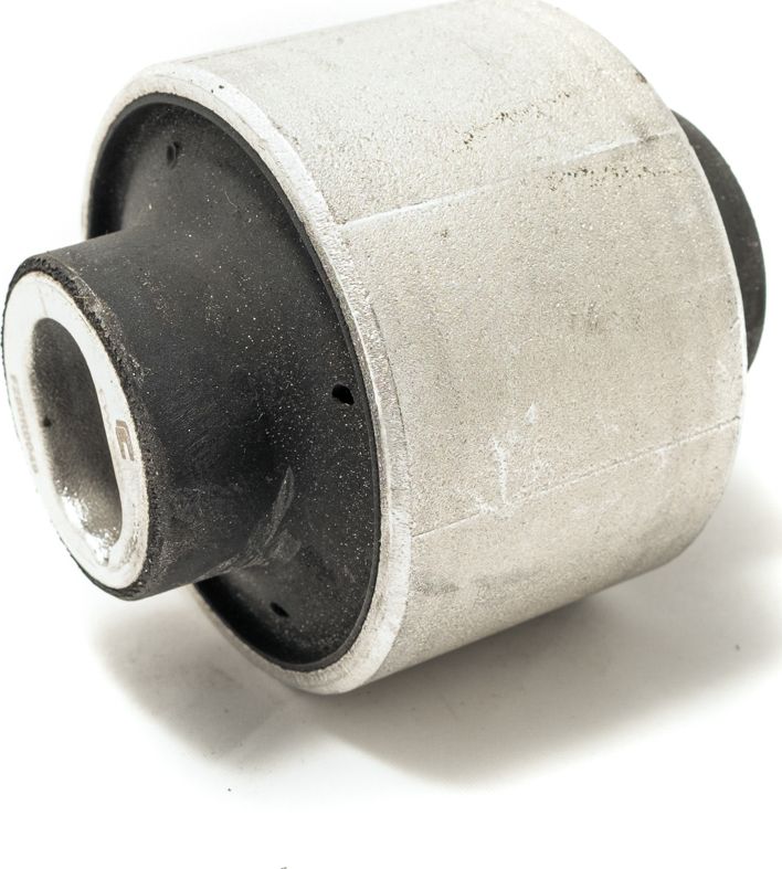 Сайлентблок переднего рычага подвески Cworks. Артикул F280R0049