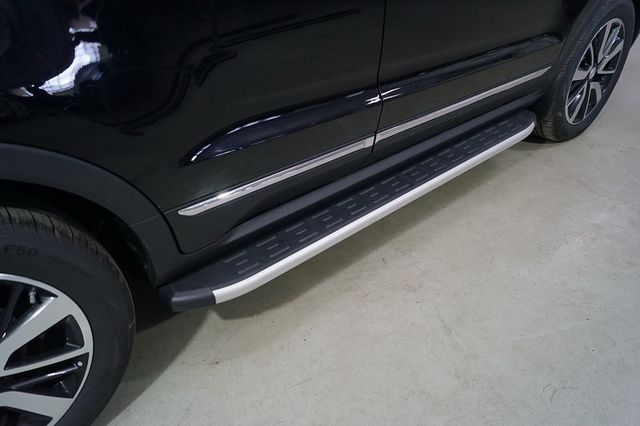 Пороги алюминиевые ТСС с пластиковой накладкой 1720 мм для Changan CS55 2WD 1.5T 2022-2026. Артикул CHANCS5522-20AL