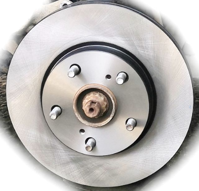 Тормозной диск Advics для Toyota Corolla E140, E150 2006-2014. Артикул A6F127B