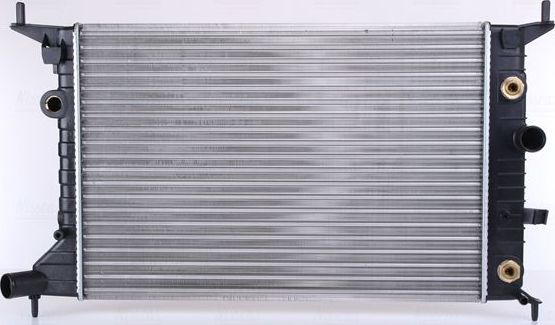 Радиатор охлаждения двигателя Nissens для Opel Vectra B 1995-2003. Артикул 630691