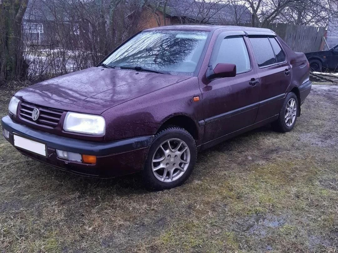 Дефлекторы Cobra Tuning для окон Volkswagen Vento седан 1992-1998. Артикул V24291