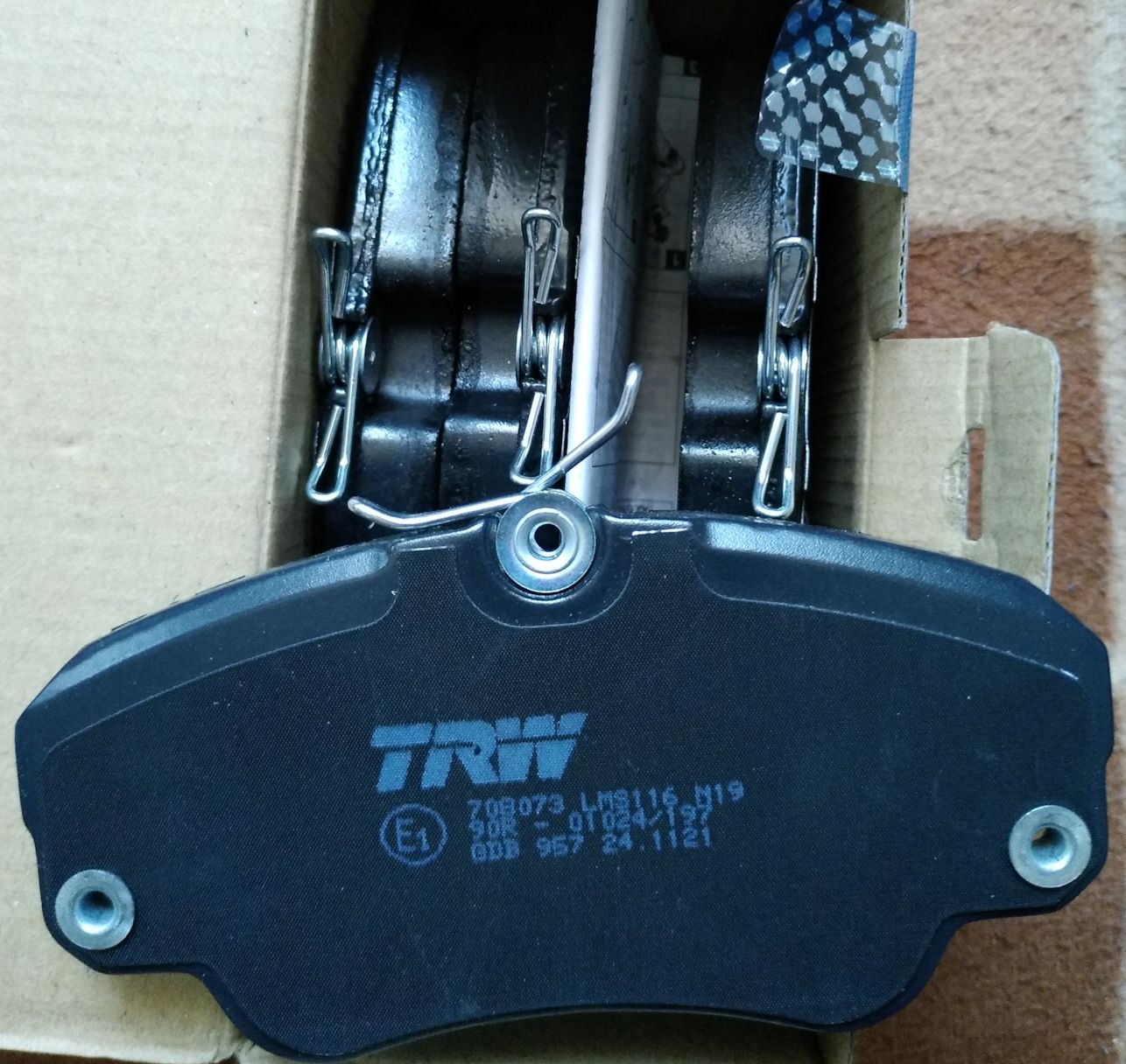 Тормозные колодки TRW COTEC. Артикул GDB957