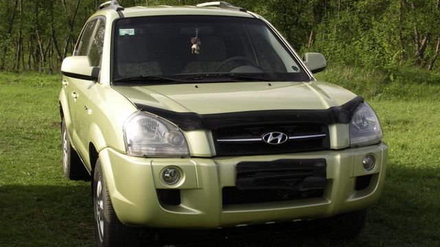 Дефлектор SIM для капота Hyundai Tucson I 2004-2009. Артикул SHYTUC0512