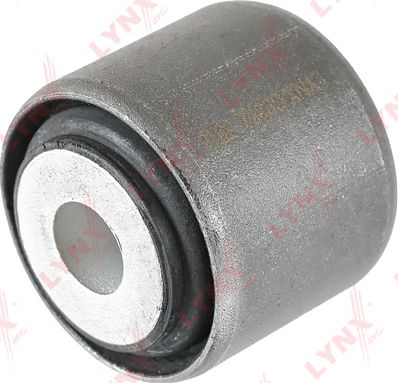 Сайлентблок заднего рычага подвески LYNXauto. Артикул C9672