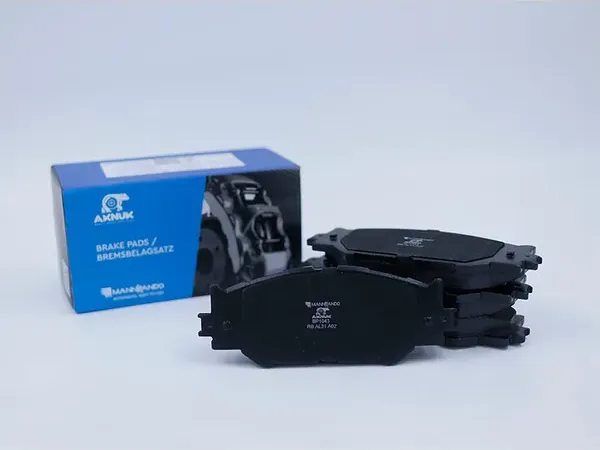 КОЛОДКИ ТОРМОЗНЫЕ ДИСКОВЫЕ ПЕРЕДНИЕ AKNUK LEXUS IS C (GSE2), 04/09/ IS Aknuk. Артикул BP1043