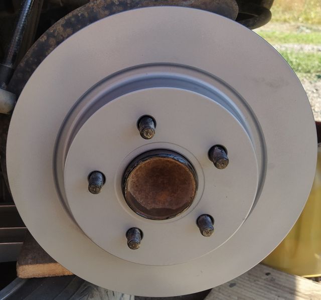 Тормозной диск Miles передний/задний для Volvo V50 I 2004-2012. Артикул K010497