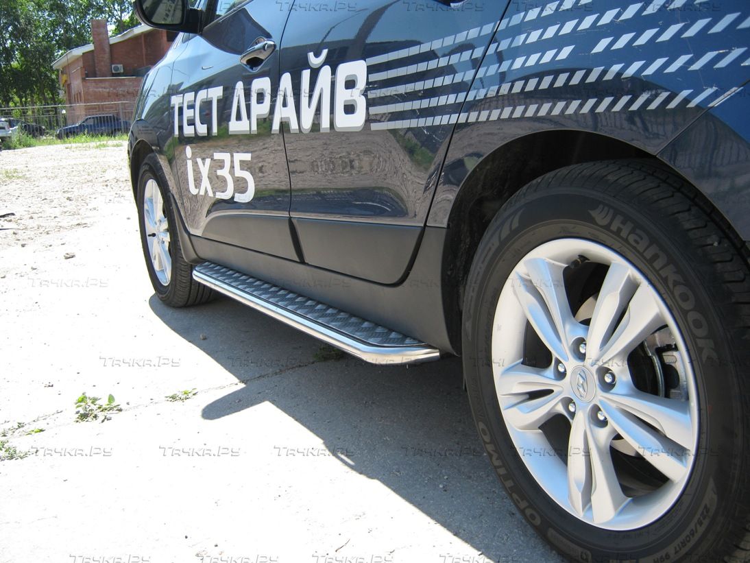 Защита порогов RusStal труба d42 c листом для Hyundai ix35 2009-2026. Артикул HIL-000175