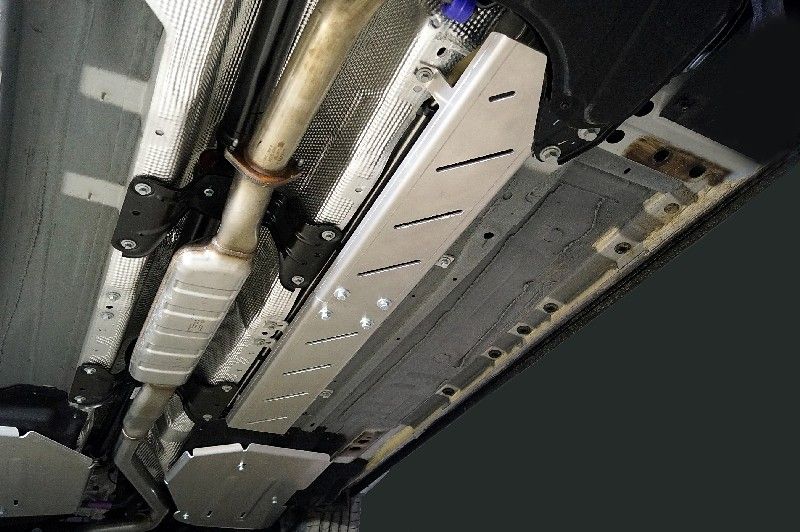 Защита алюминиевая ТСС (4 мм) для топливопровода 2 шт. Geely Monjaro 2023-2026. Артикул ZKTCC00586