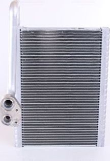 Испаритель кондиционера Nissens для Volvo  FH II 2012-2026. Артикул 92324