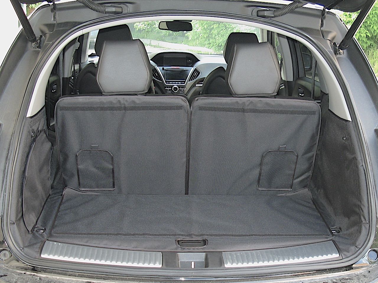 Защитный чехол AUTOSMSTUDIO "Maxi" в багажник автомобиля для Aura MDX III 2014-2016, черный. Артикул TP-ACR-MAXI-BL